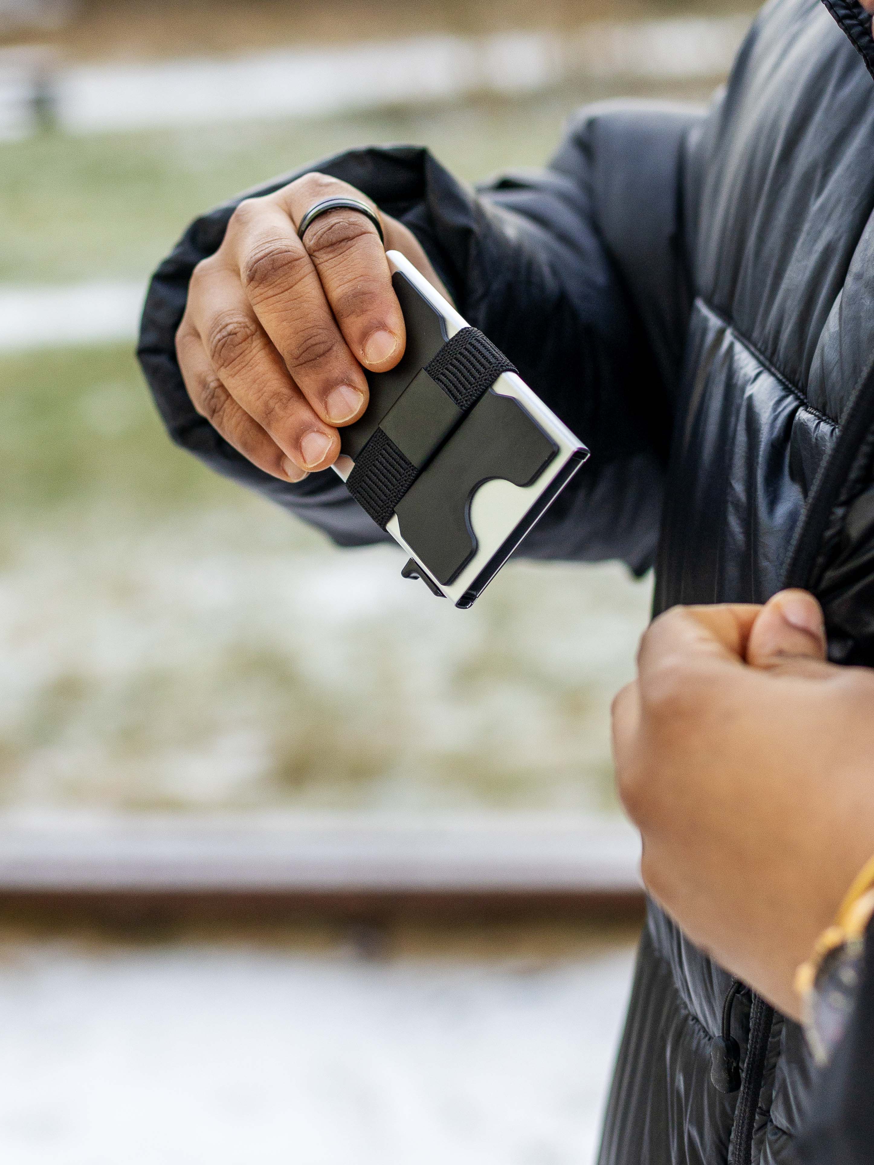 Everyday Carry: The Minimalist Approach That Keeps You Ready for Anything